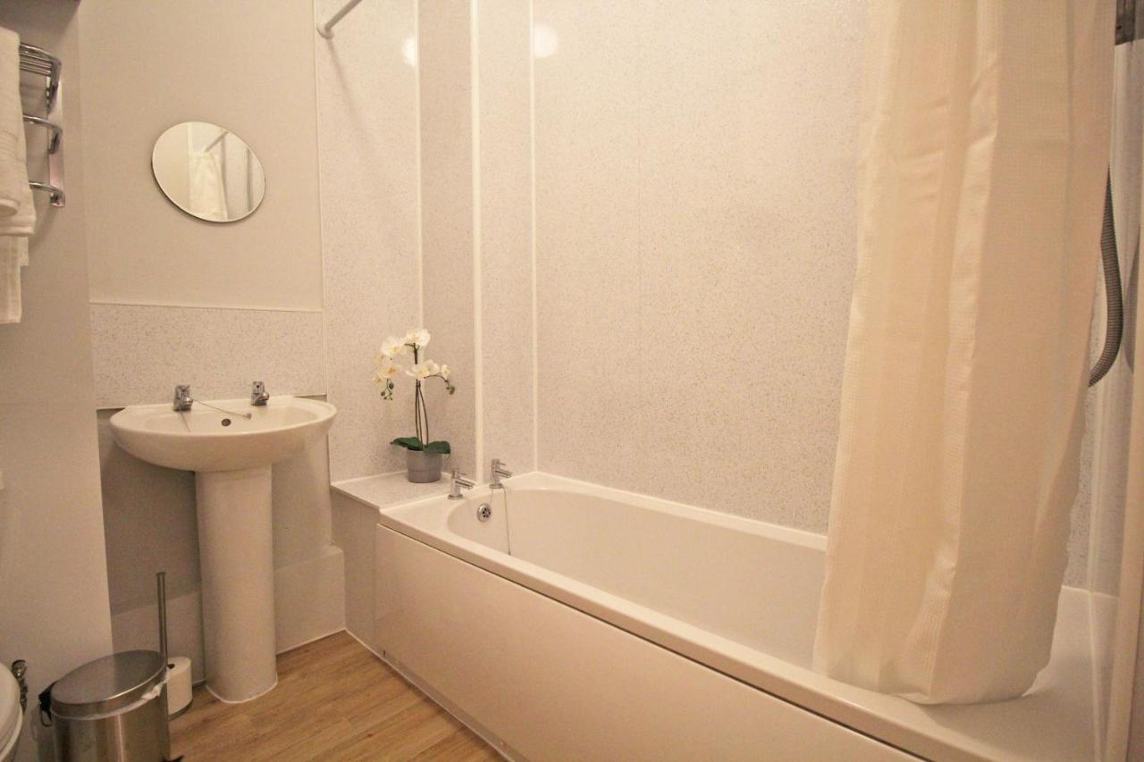 Lovely 1 Bed Serviced Apartment In Cambridgeshire מראה חיצוני תמונה